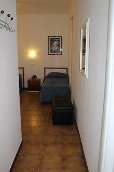 Lia 4 Pensión La Spezia