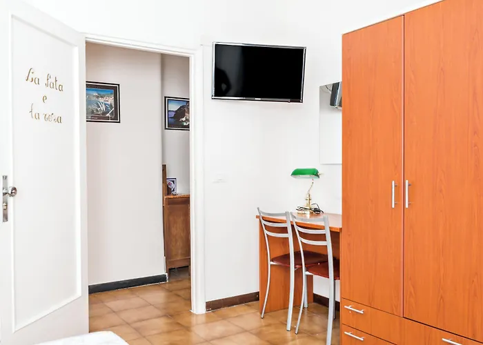 Lia 4 בית הארחה לה ספציה